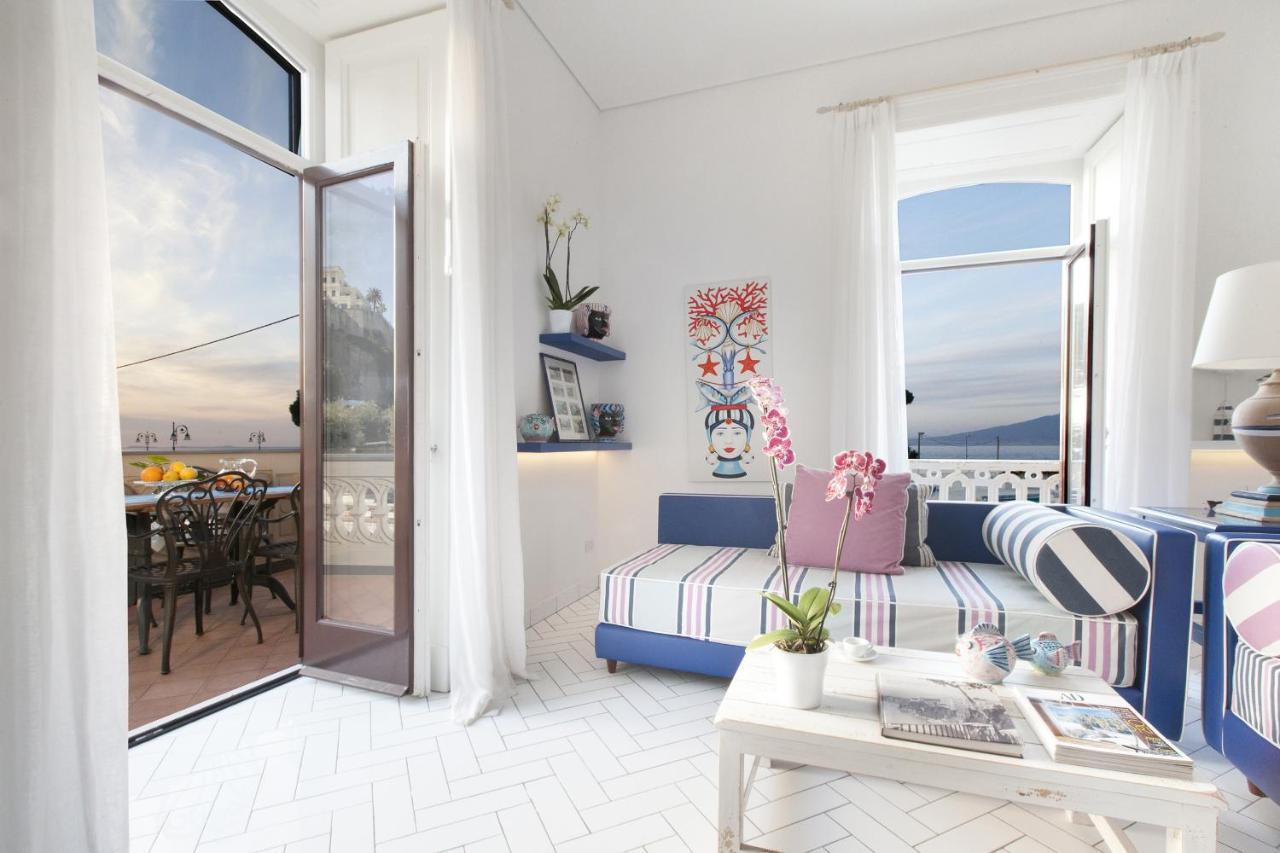Amore Rentals - La Terrazza Sul Porto Sorrento Exterior foto